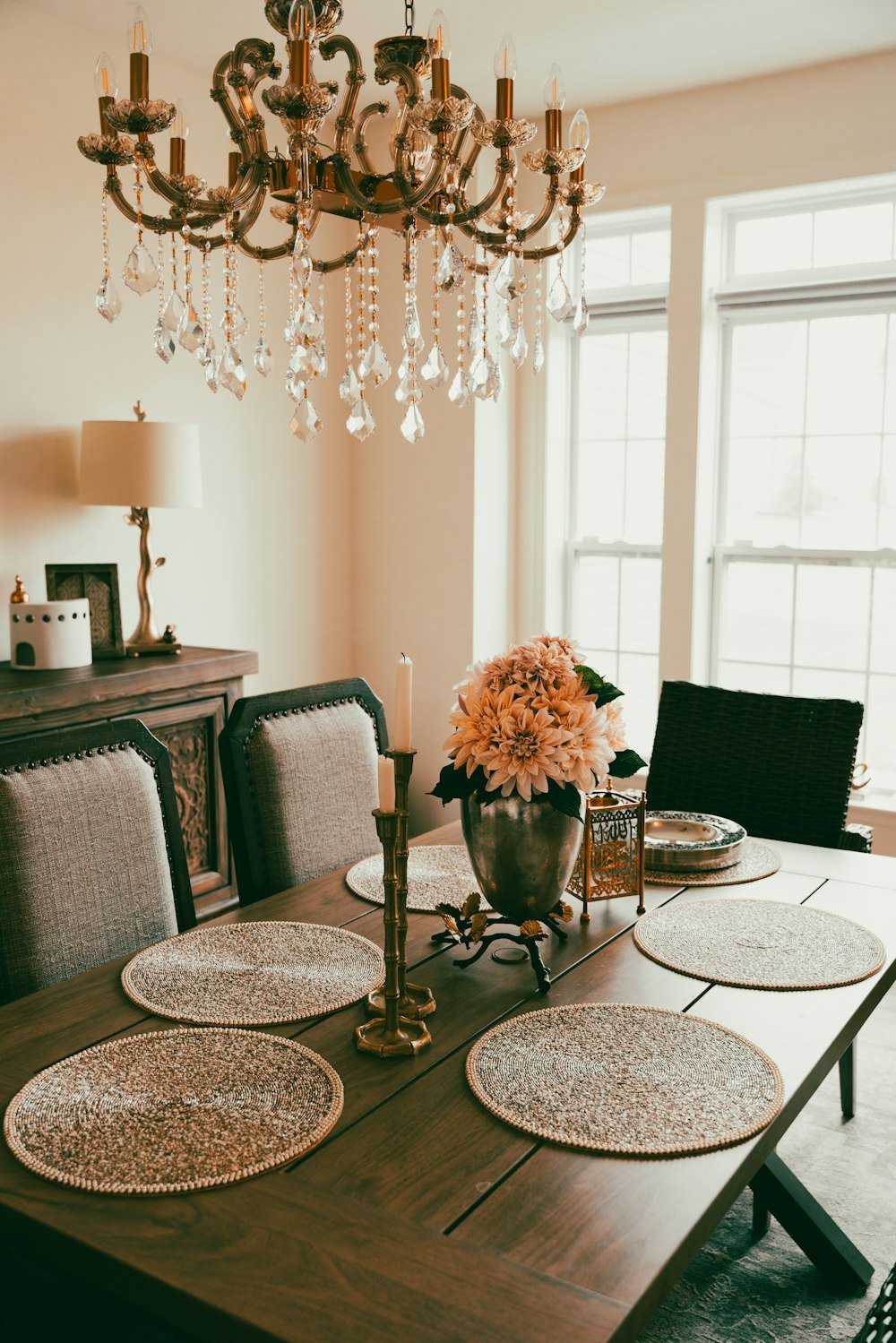 Dining room design idea