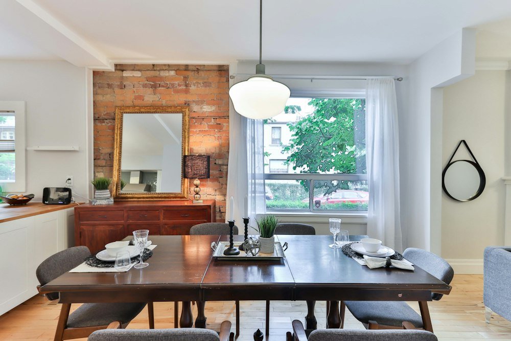 Sheer Curtains for a Bright, Airy Dining Room