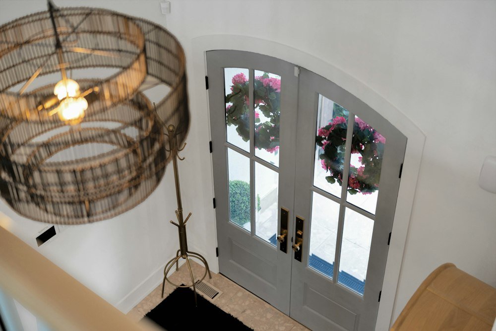 Welcoming Foyer That Sets the Tone
