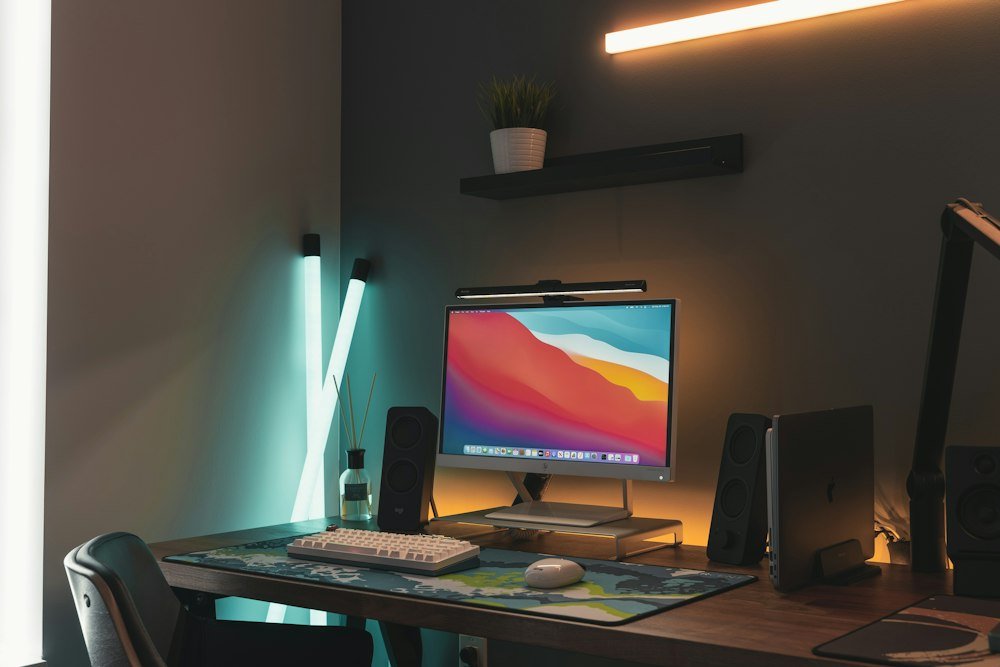 Focused Task Lighting for a Home Office Desk