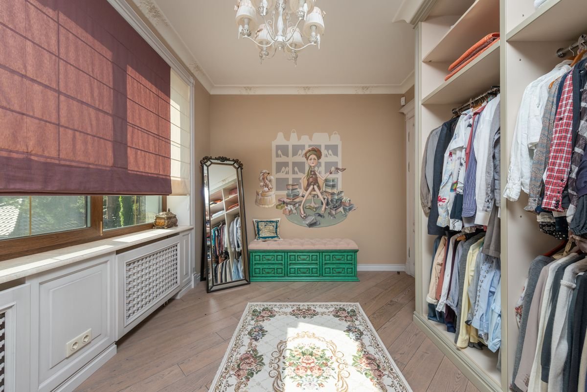 Wardrobe Layout Planned and Visualized in Advance