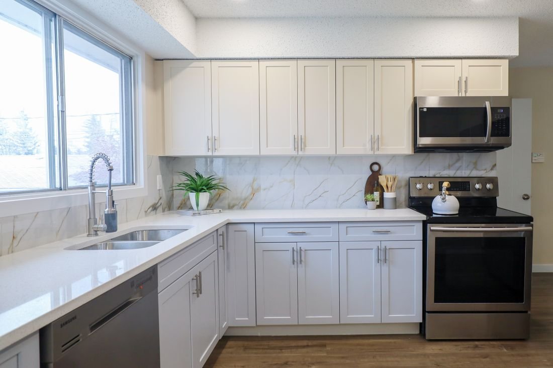 L-Shaped Kitchen
