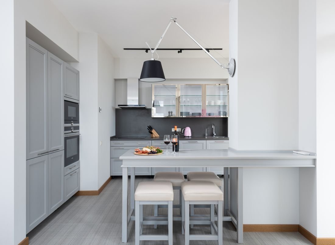 Peninsula / Breakfast Bar