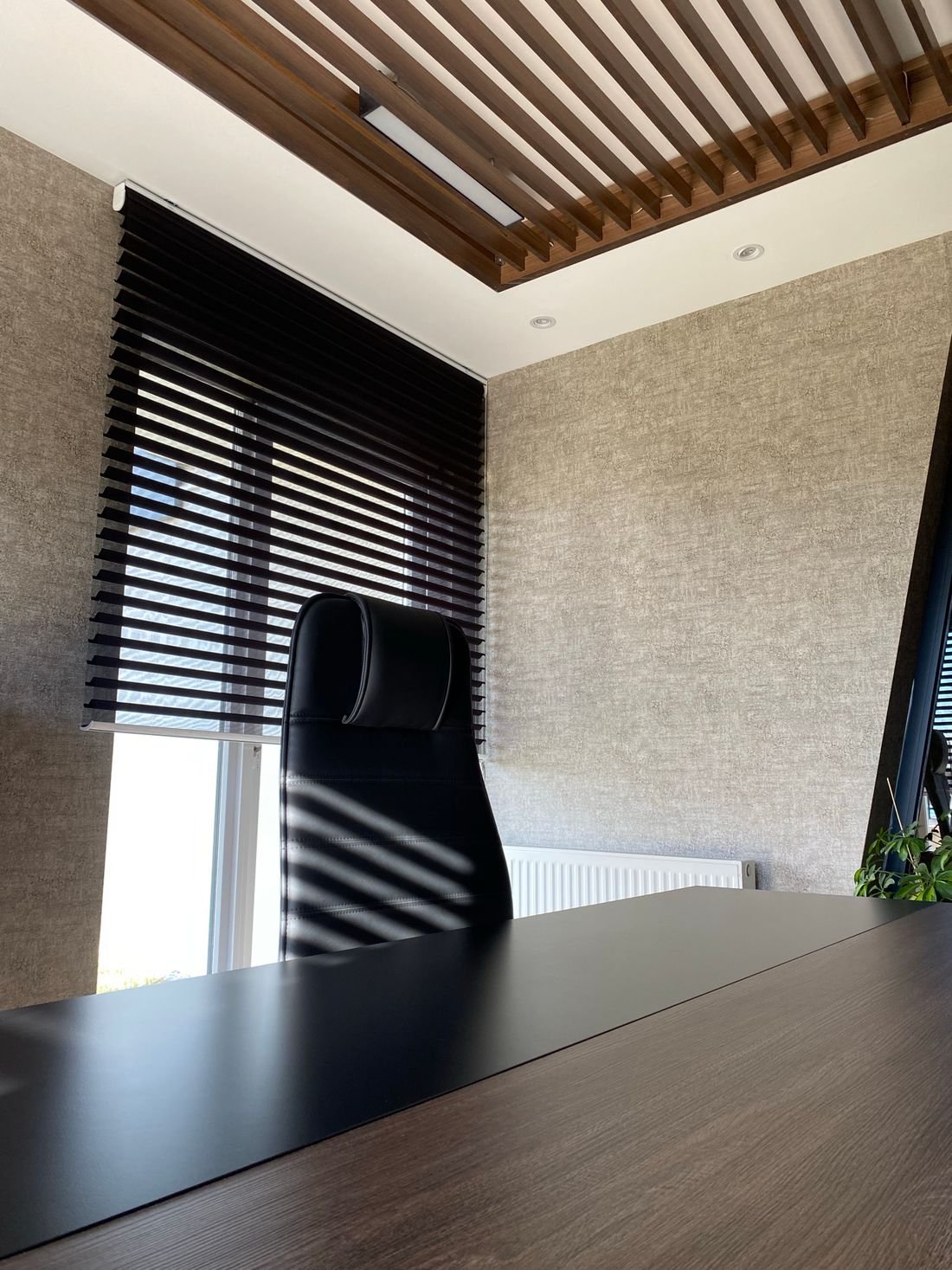 Private Cabins: Focus and confidentiality