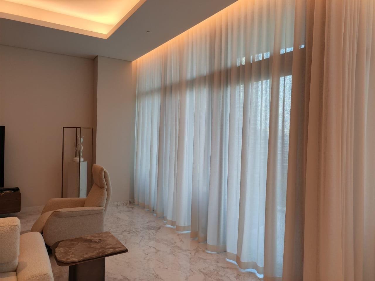 Curtain Work — Project View 8