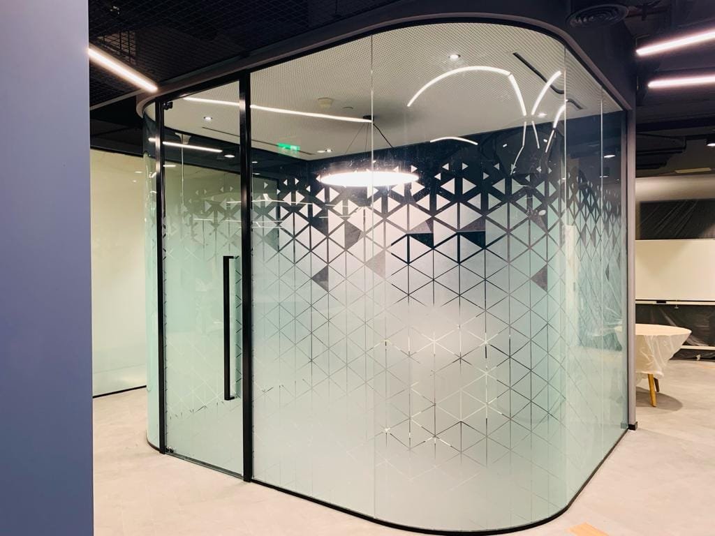Curved Frosted-Glass Meeting Pod